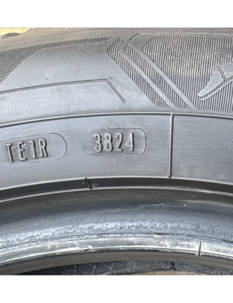 225/55r17 101v GoodYear UltraGrip Performance 3