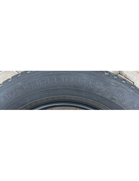 225/65r17 106t Nokian Hakkapeliitta 8 SUV ( ar radzēm )