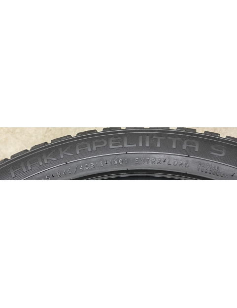 245/45r18 100t Nokian Hakkapeliitta 9 ( ar radzēm )