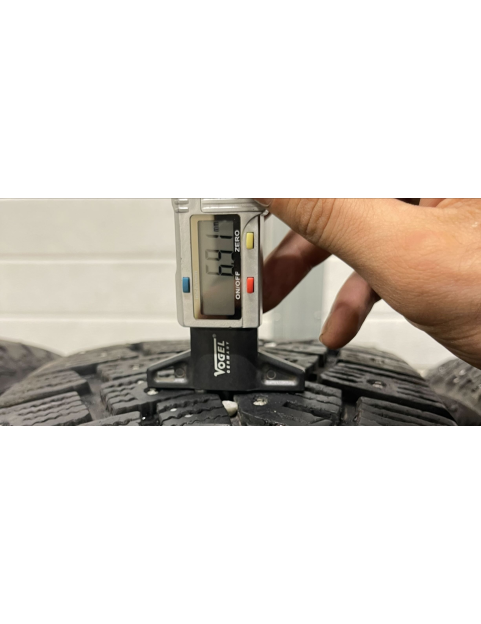 215/60r17 96t Continental IceContact 2 ( ar radzēm )
