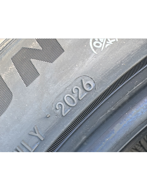 Dažāda platuma BMW X5 X6 315/35R20 un 275/40R20 komplekts Dažāda platuma BMW X5 X6 315/35R20 un 275/40R20 komplekts