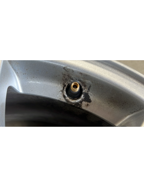 r17 oem Volvo XC