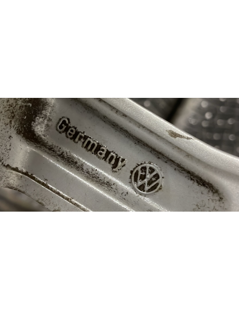 R18 oem Volkswagen