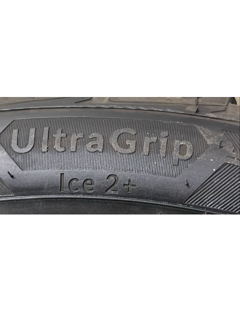 205/55R17 95T Goodyear UltraGrip ice2+