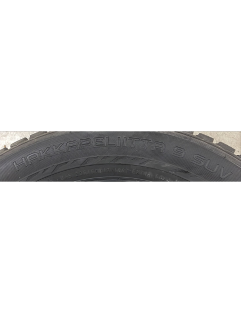 235/60R17 106T Nokian hakapeliitta 9 SUV ( ar radzēm )