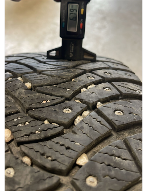 215/55R17 98T Falken WinterPeak f-ice1 ( ar radzēm )