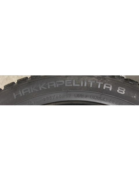 235/45R17 97T XL Nokian Hakapeliitta 8  ( ar radzēm )