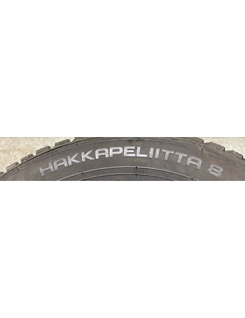 195/65R15 95T XL Nokian Hakapeliitta 8 ( ar radzēm )