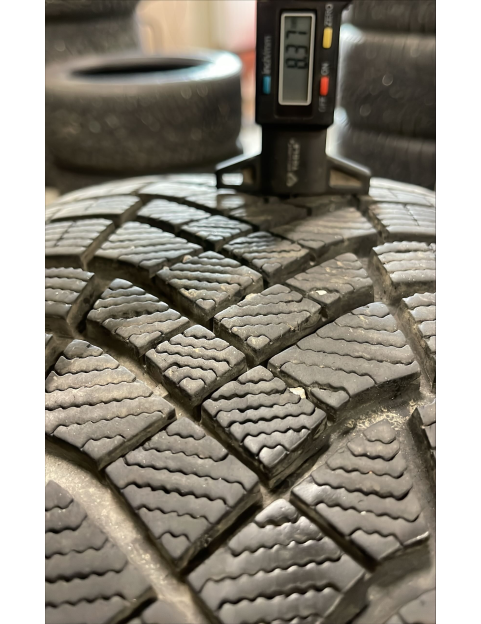 205/55R16 94T Pirelli Ice Zero