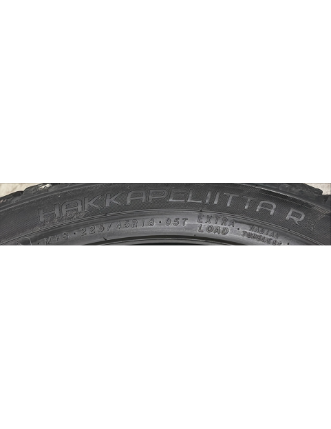 225/45R18 95T Nokian hakapeliitta R3
