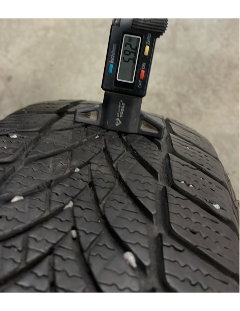 185/60R15  88T Goodyear UltraGrip Ice 2