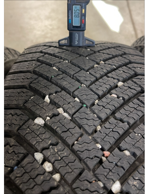235/60R18 107H Continental Viking Contact 8 EV