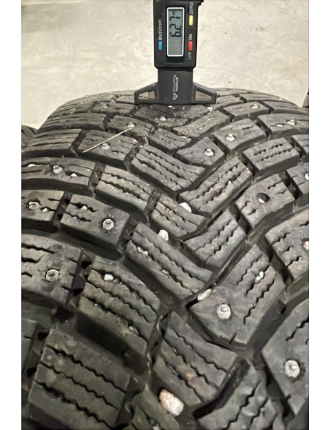 235/60R18 107T XL Continental Ice contact 3 ( ar radzēm )