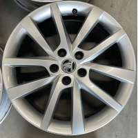 R18 oem Skoda