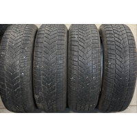 215/65R17 99T Goodyear UltraGrip Ice SUV