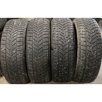 215/65R17 99T Goodyear UltraGrip